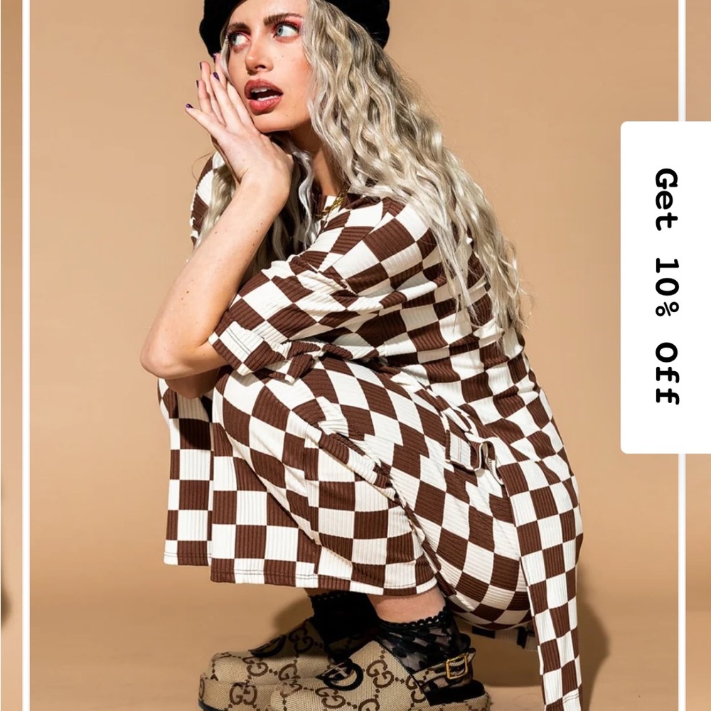 Dressed in lala Checkerboard play set in cookie dough